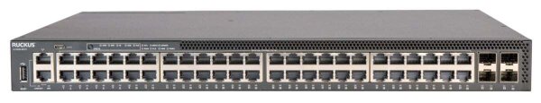 L-ICX8200-48ZP2-E | CommScope ICX8200-48ZP2-E - Switch - 2,5 Gbps | ICX8200-48ZP2-E |Netzwerktechnik